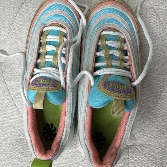 Nike AirMax 97 SE - Picture 4 of 8